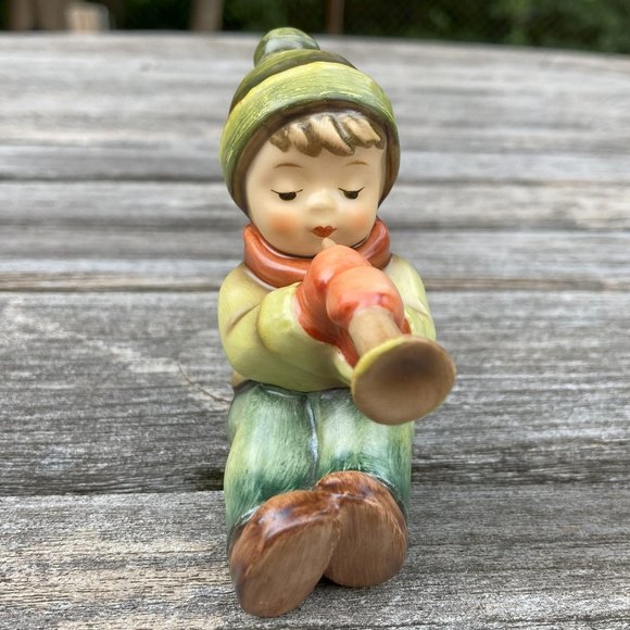 💯 Authentic Goebel Vintage Hummel "Sound the Trumpet" Figurine #303 - Picture 3 of 11